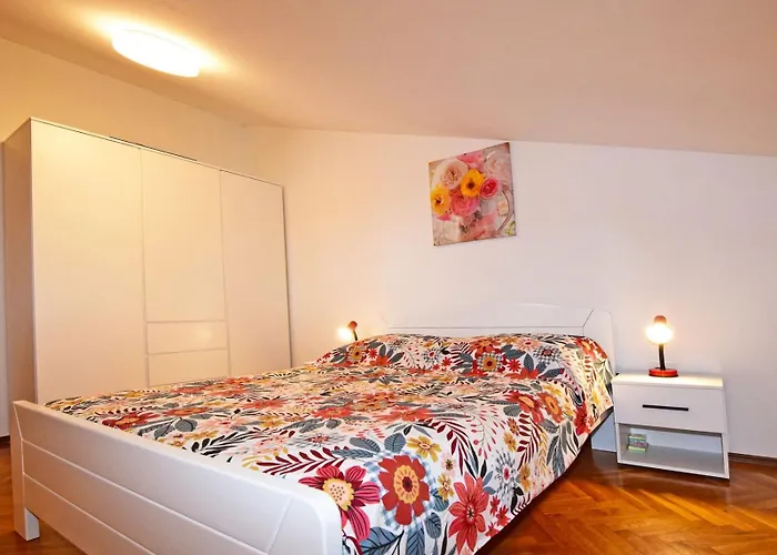 Levak 2 * Πούλα