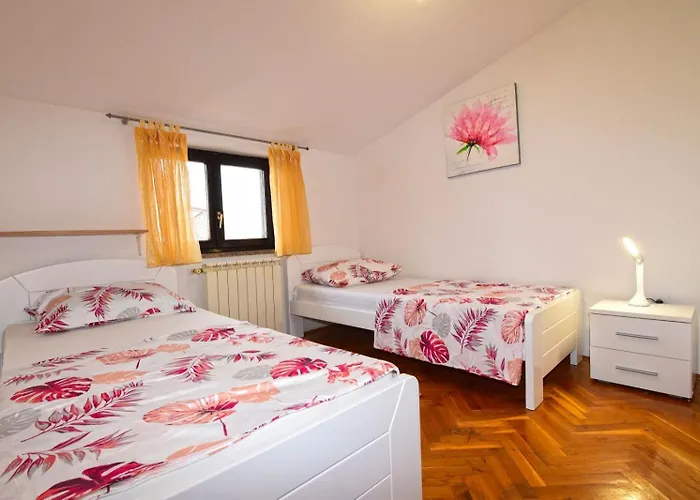 Levak 2 * Pula