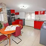 Levak 2 Apartamento *